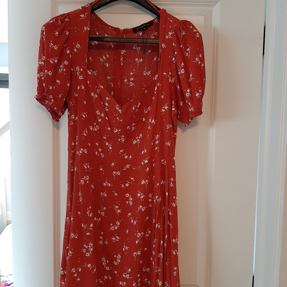 Puff sleeve floral dress